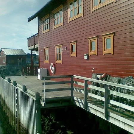 Feriehus Vesterålen Sjøhushotell 3*